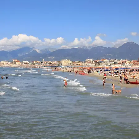Viareggio Apartments Feriehus Viareggio